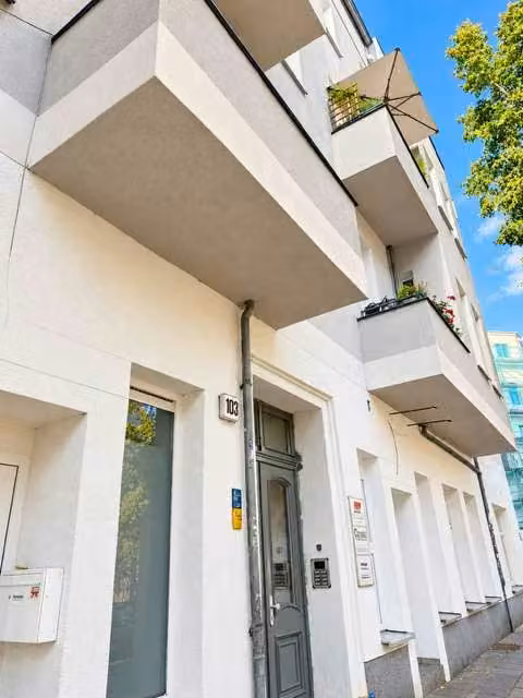 Weißensee, quattro unità commerciali affittate in palazzo del 1905